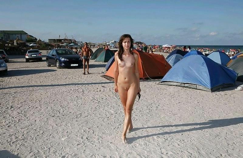 25P Teen Beach Nude Day