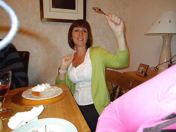 6P Just me mature woman looking for fun with sexy guys