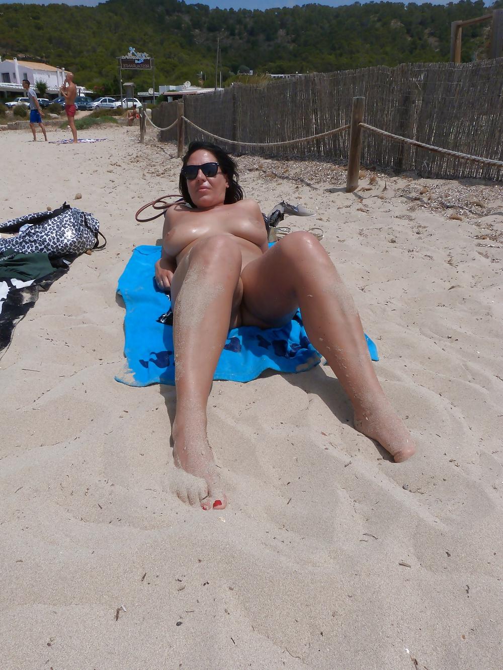 16P Me naked at the nudist beach