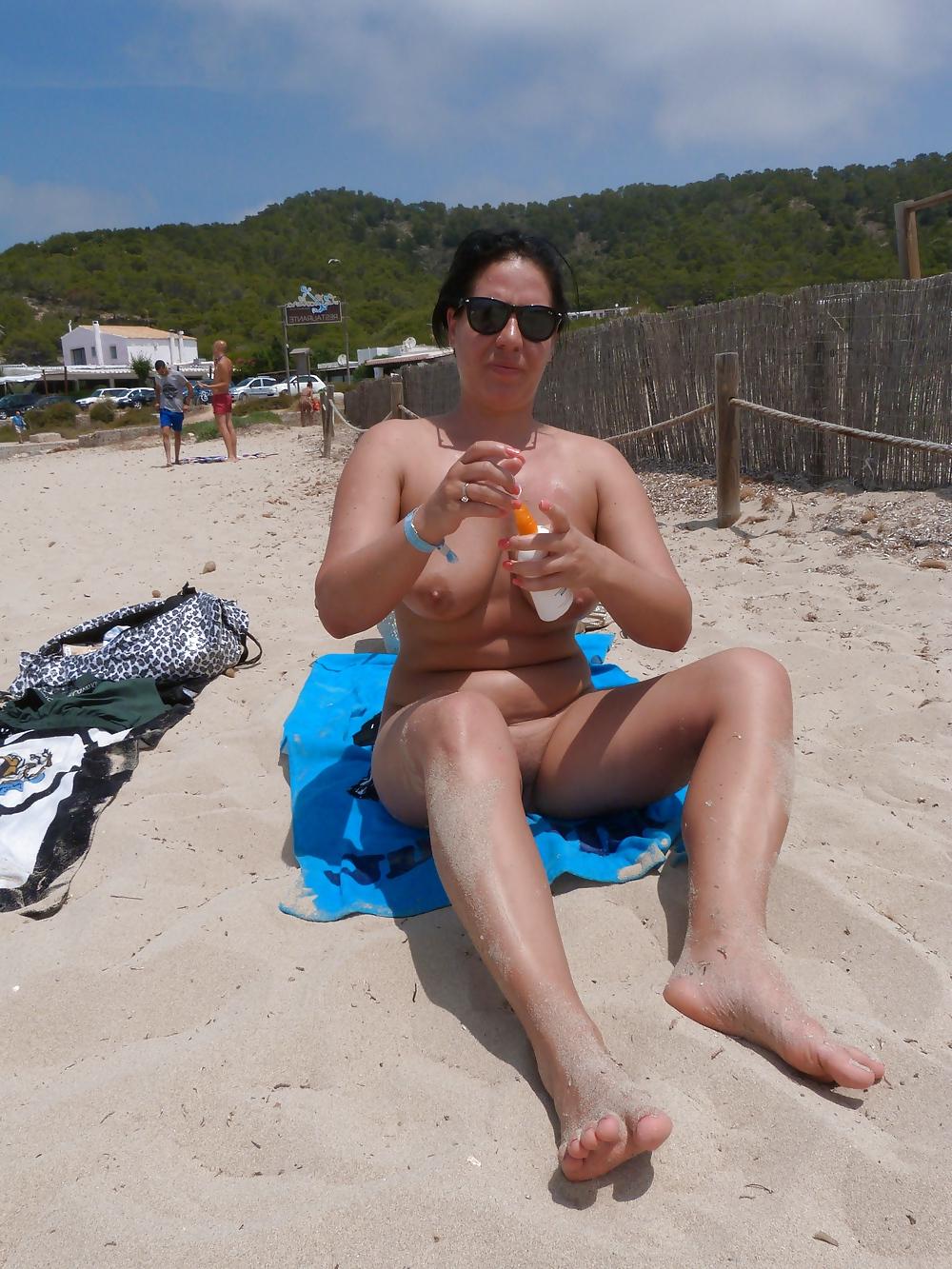 16P Me naked at the nudist beach