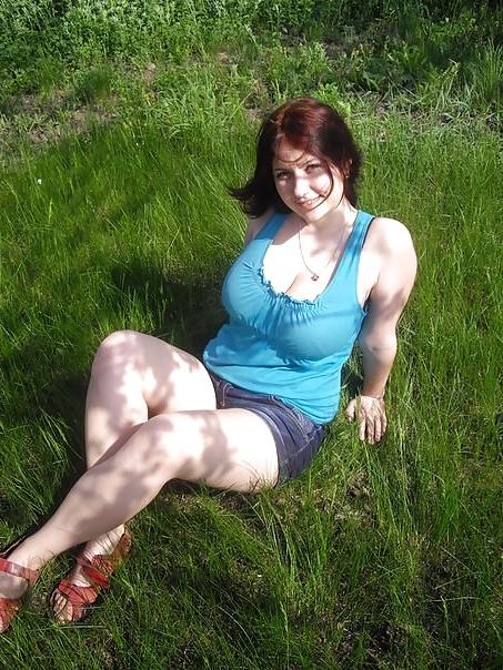 10P Busty Russian Woman 4 