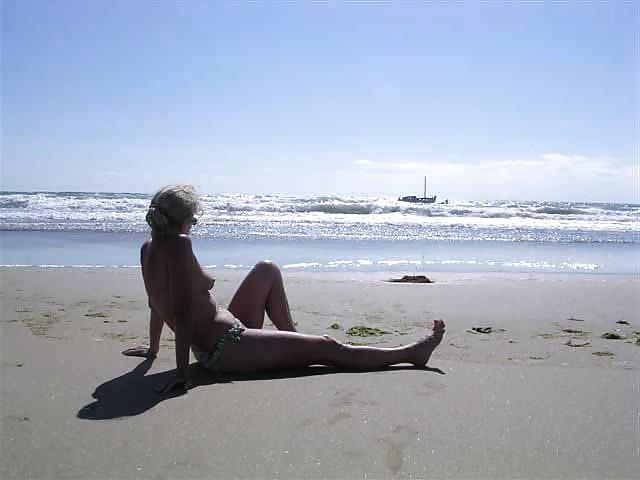25P The beach 120