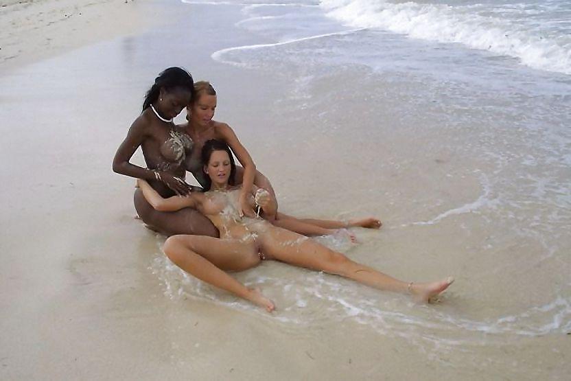 25P Nudist Beach Teens