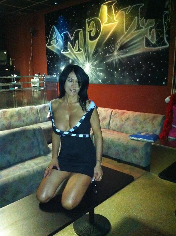 19P Italian milf: laura