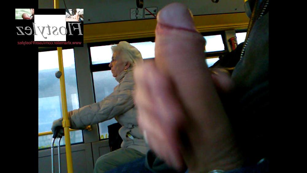 6P New flash and public masturbation