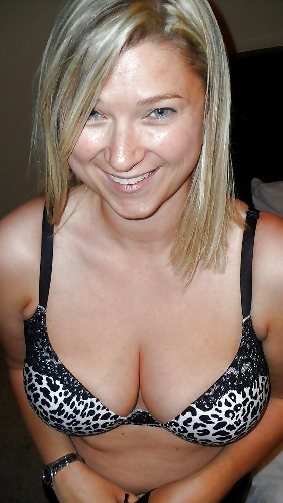 9P Beatiful woman with soft chunky tits 3