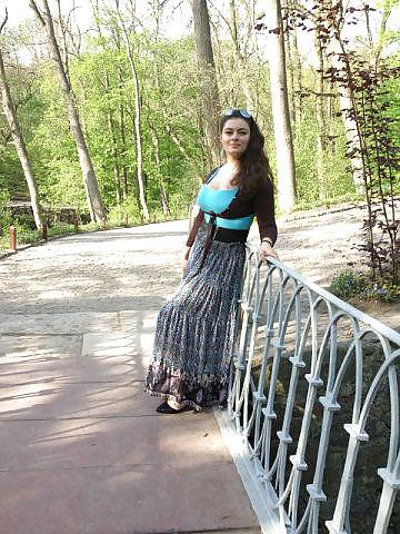 16P Busty Russian Woman 256