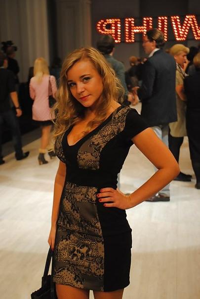 18P Busty Russian Woman 259