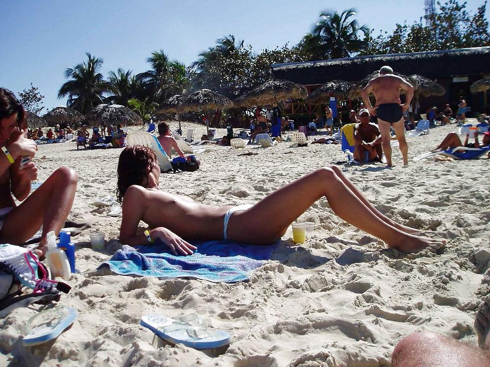 25P The beach 139