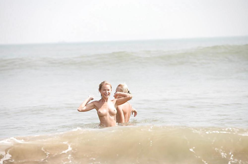 19P Beach Beauties 008 - Two Girls havin Fun
