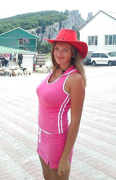 22P Busty Russian Woman 276