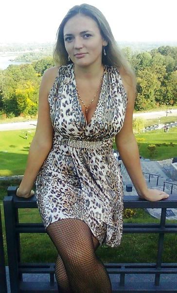 22P Busty Russian Woman 276