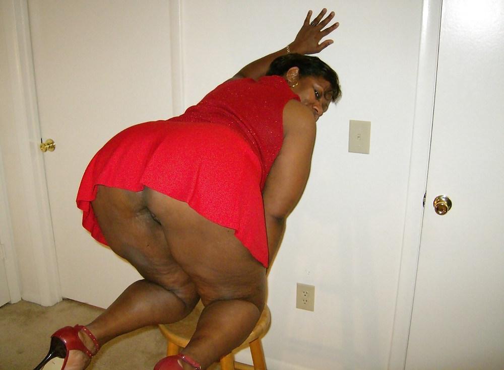 25P GROWN WOMAN EDITION VOL.24
