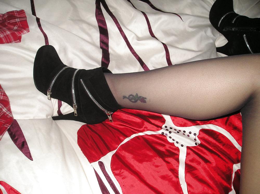25P Heels and nylons