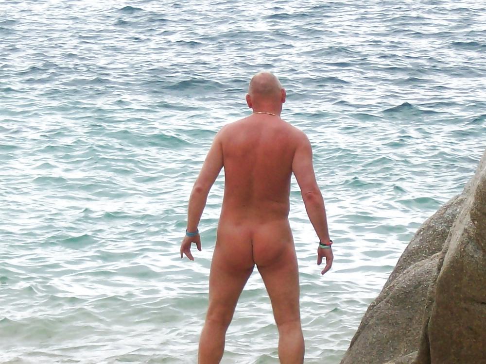 12P Athebeach on the beach