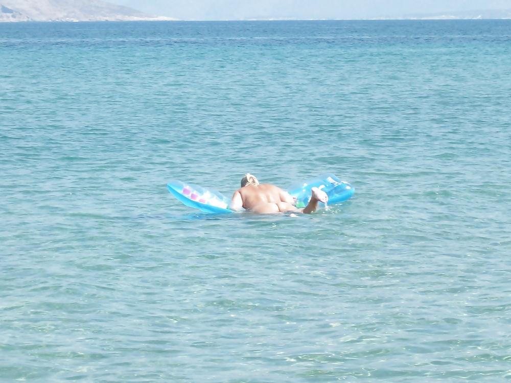 12P Athebeach on the beach