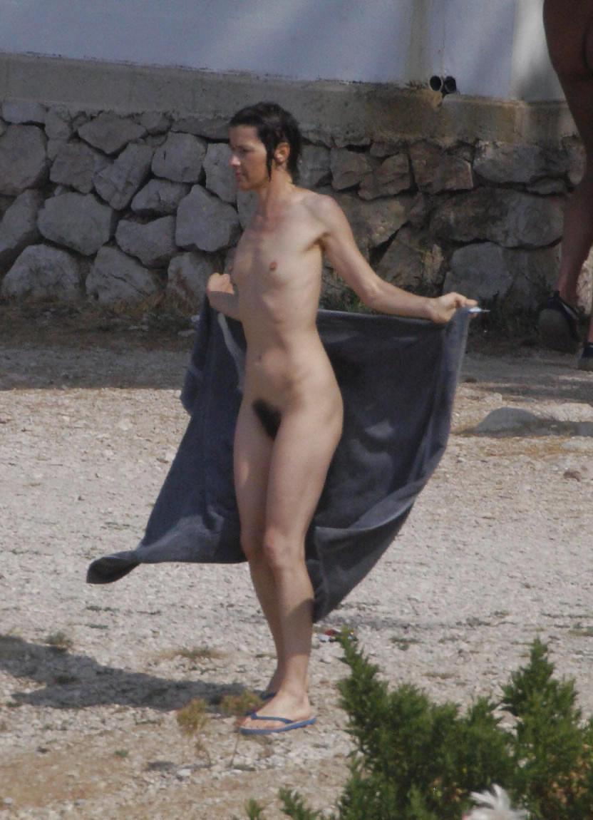 25P Nudist Beach Teens
