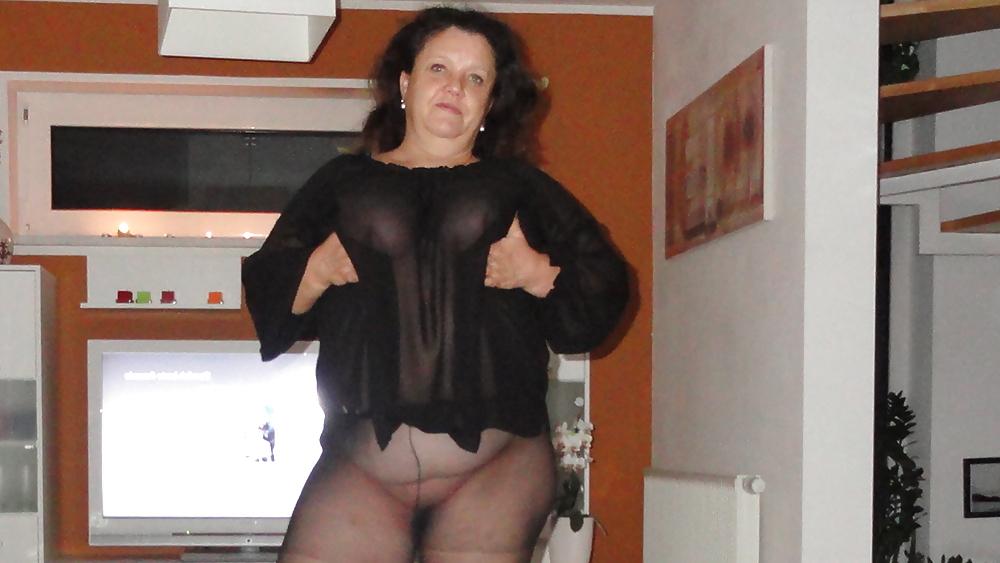21P Nylons and pantyhosepics from my chubby wife