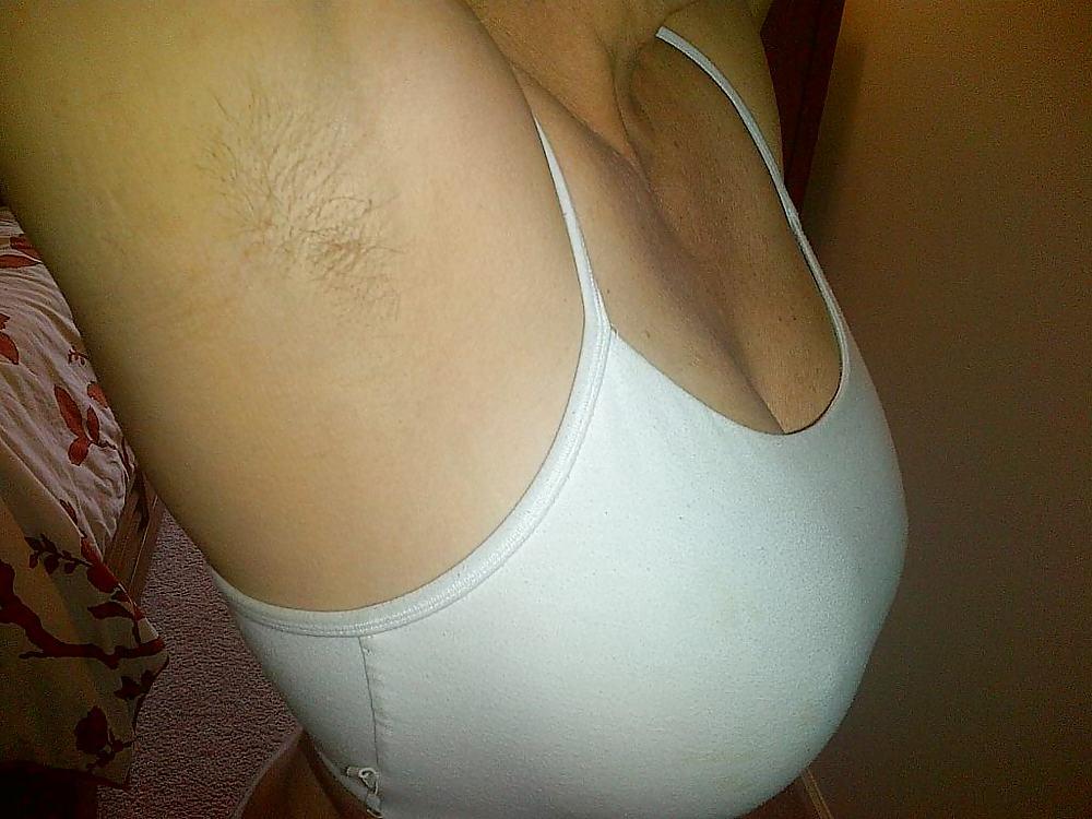 17P MUFFY week 7 hairy arm pits & furry hairy pussy