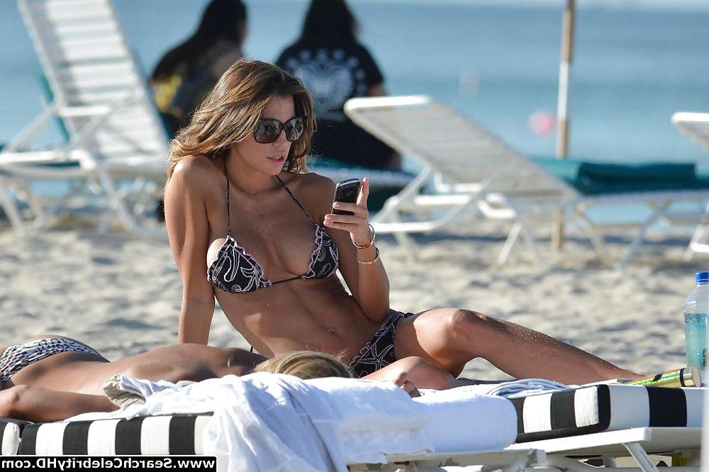 25P Claudia Galanti Topless Bikini Candids On Beach