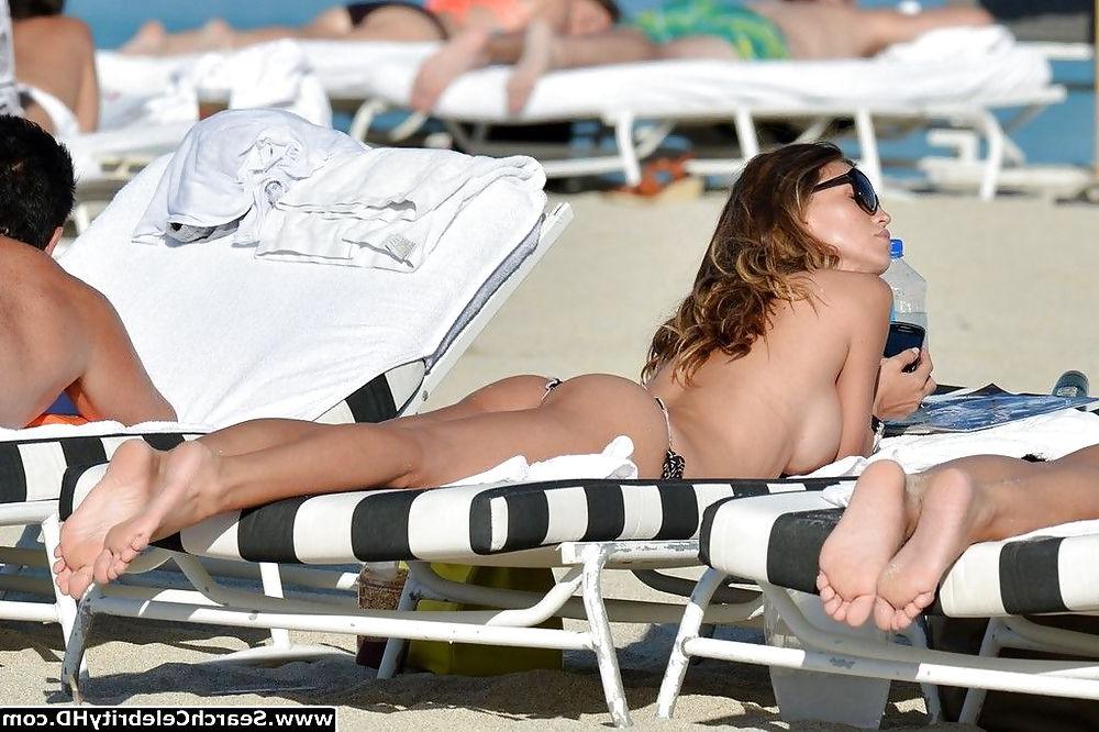 25P Claudia Galanti Topless Bikini Candids On Beach