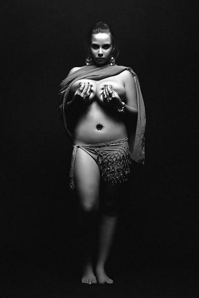 15P Busty Russian Woman 316