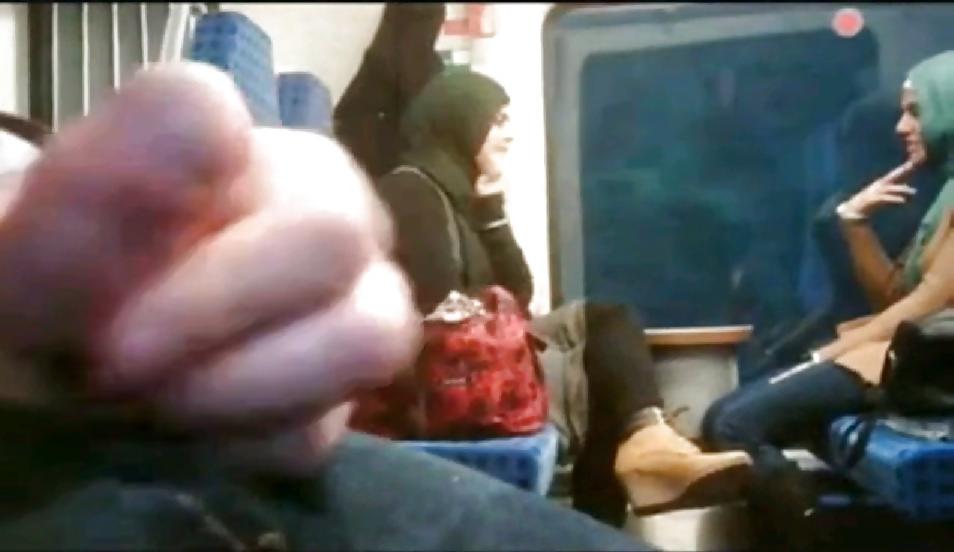 10P Arab girls flashed