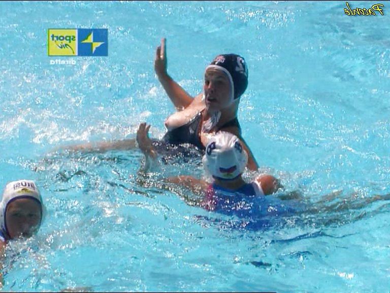 25P Water polo athletes