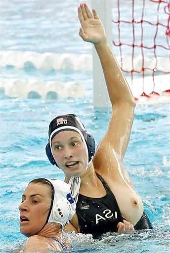 25P Water polo athletes