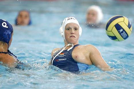 25P Water polo athletes
