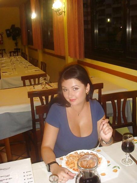 11P Busty Russian Woman 318