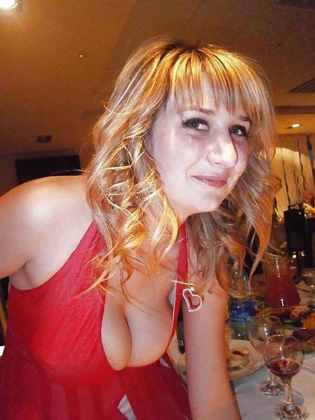 11P Busty Russian Woman 562