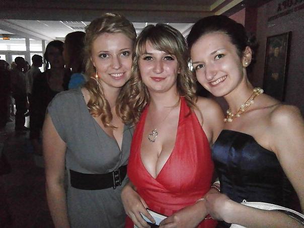 11P Busty Russian Woman 562