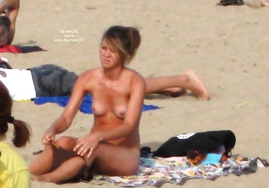 7P Beach undressing, strip or getting nude 2