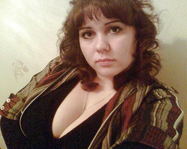 14P Busty Russian Woman 249