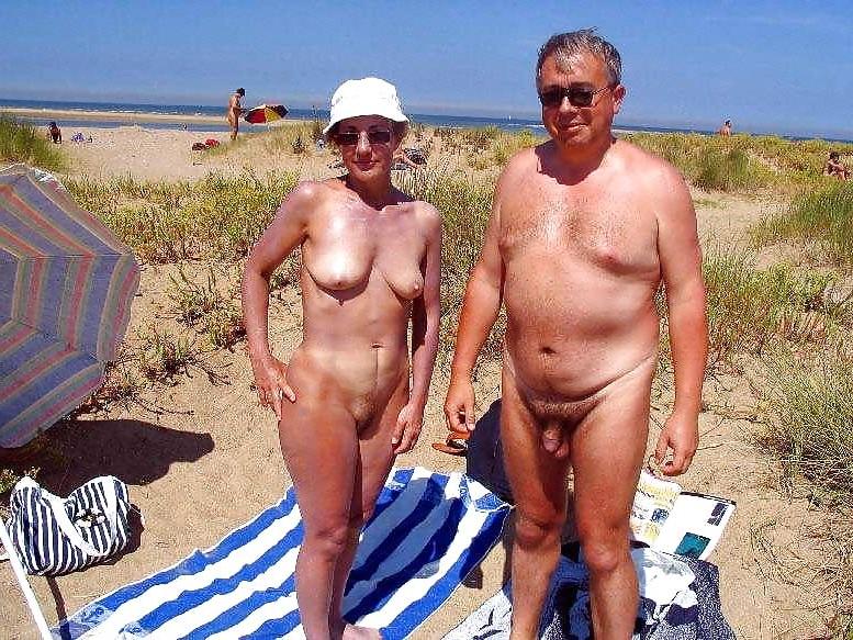 25P Older Beach Nudists