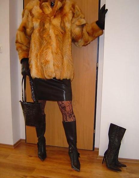 6P Leather skirt