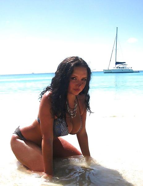 24P Busty Russian Woman 279