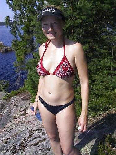 25P Beach & Bikini Girls