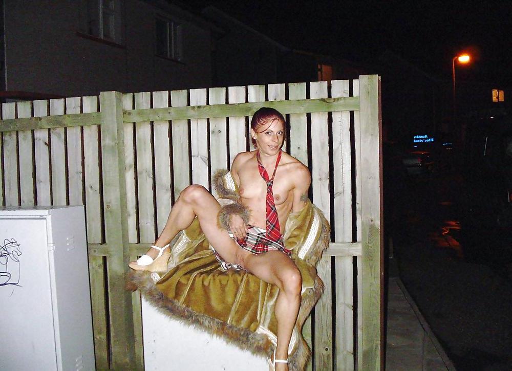 15P Flashing Females 2