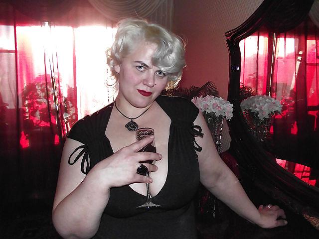 8P Busty Russian Woman 602