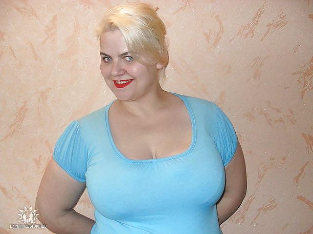 8P Busty Russian Woman 602
