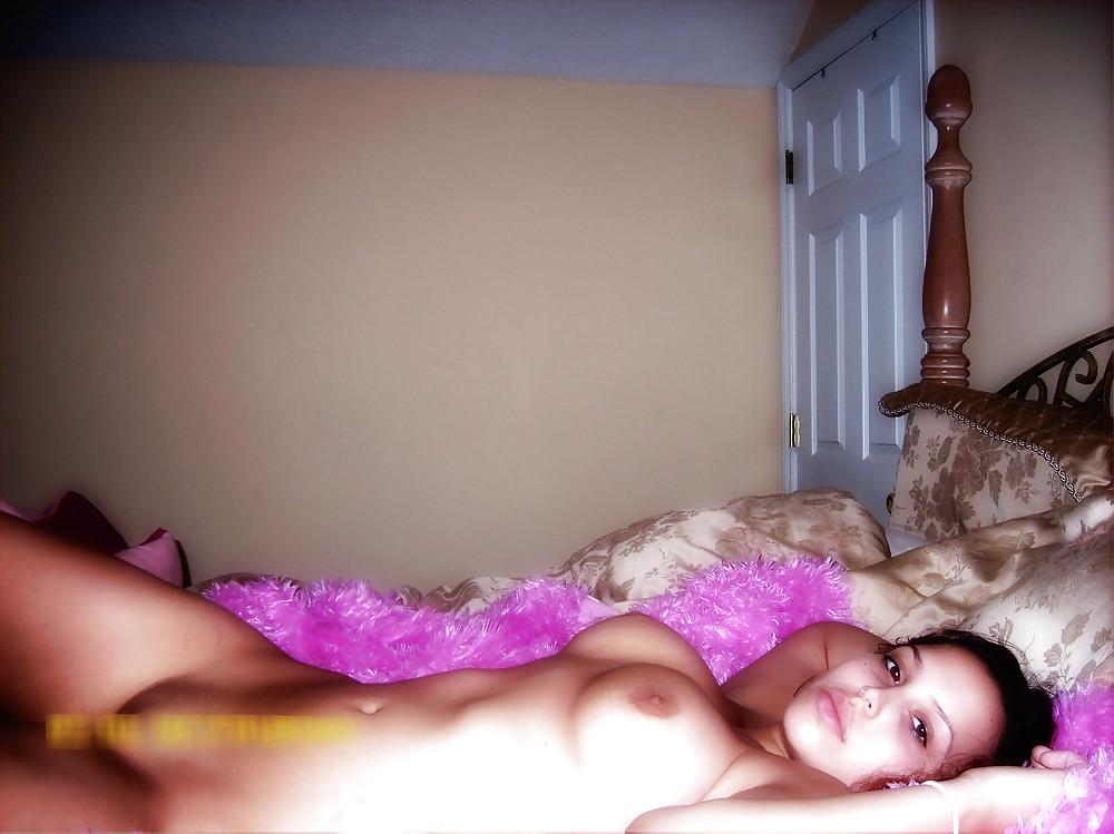 21P Sexy Busty Latino