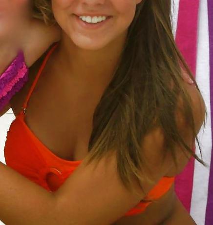 25P Beach & Bikini Girls 4
