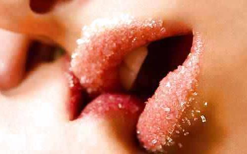 9P Lesbian kiss from tata tota lesbian blog