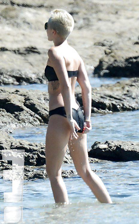 22P Miley Cyrus yoga at the beach 