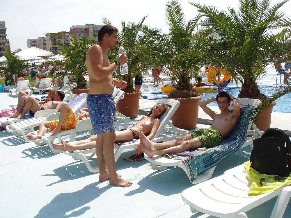 25P The beach 37