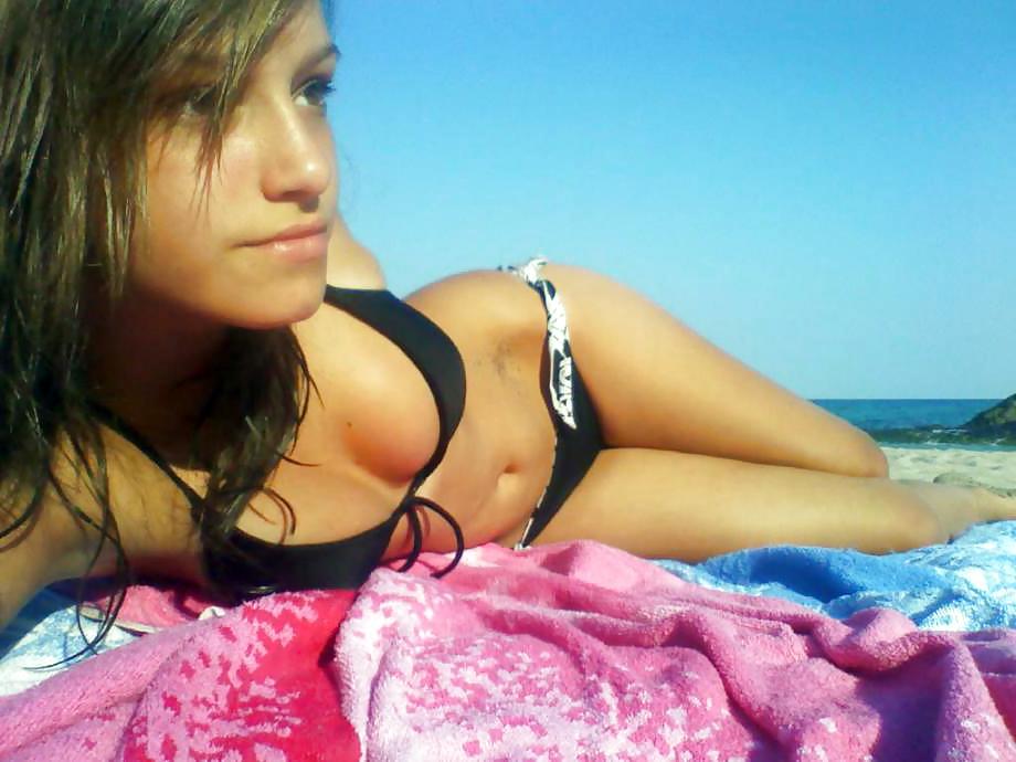25P Bulgarian Beach Girls from Black Sea - XII