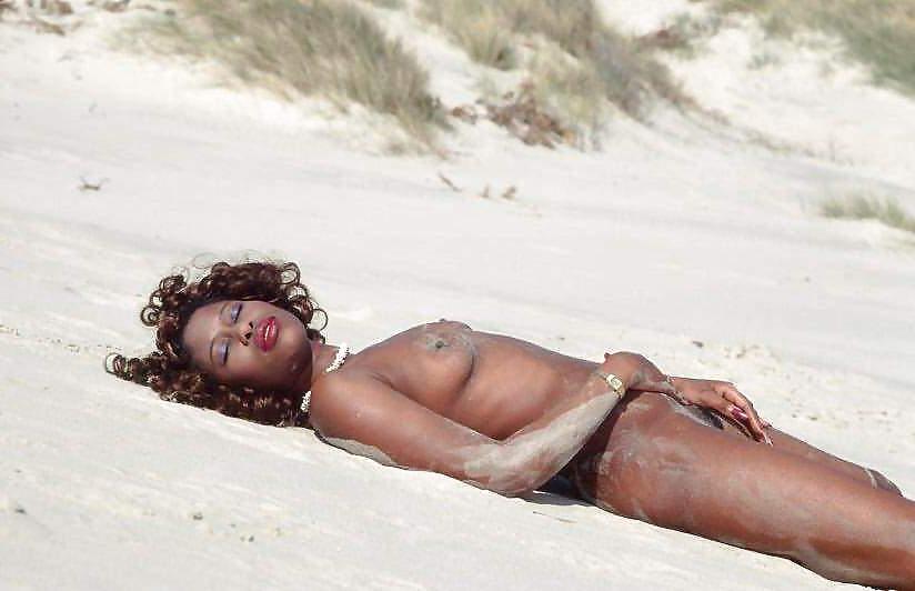 25P Ebony mermaids and beach bunnies +more outdoor I