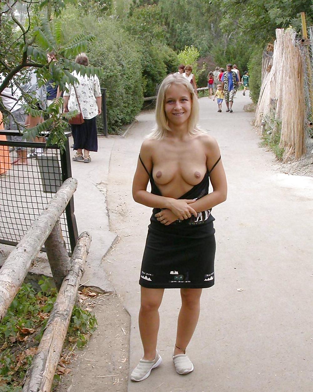 25P Nudists Naturists Public Outdoor Flash #14